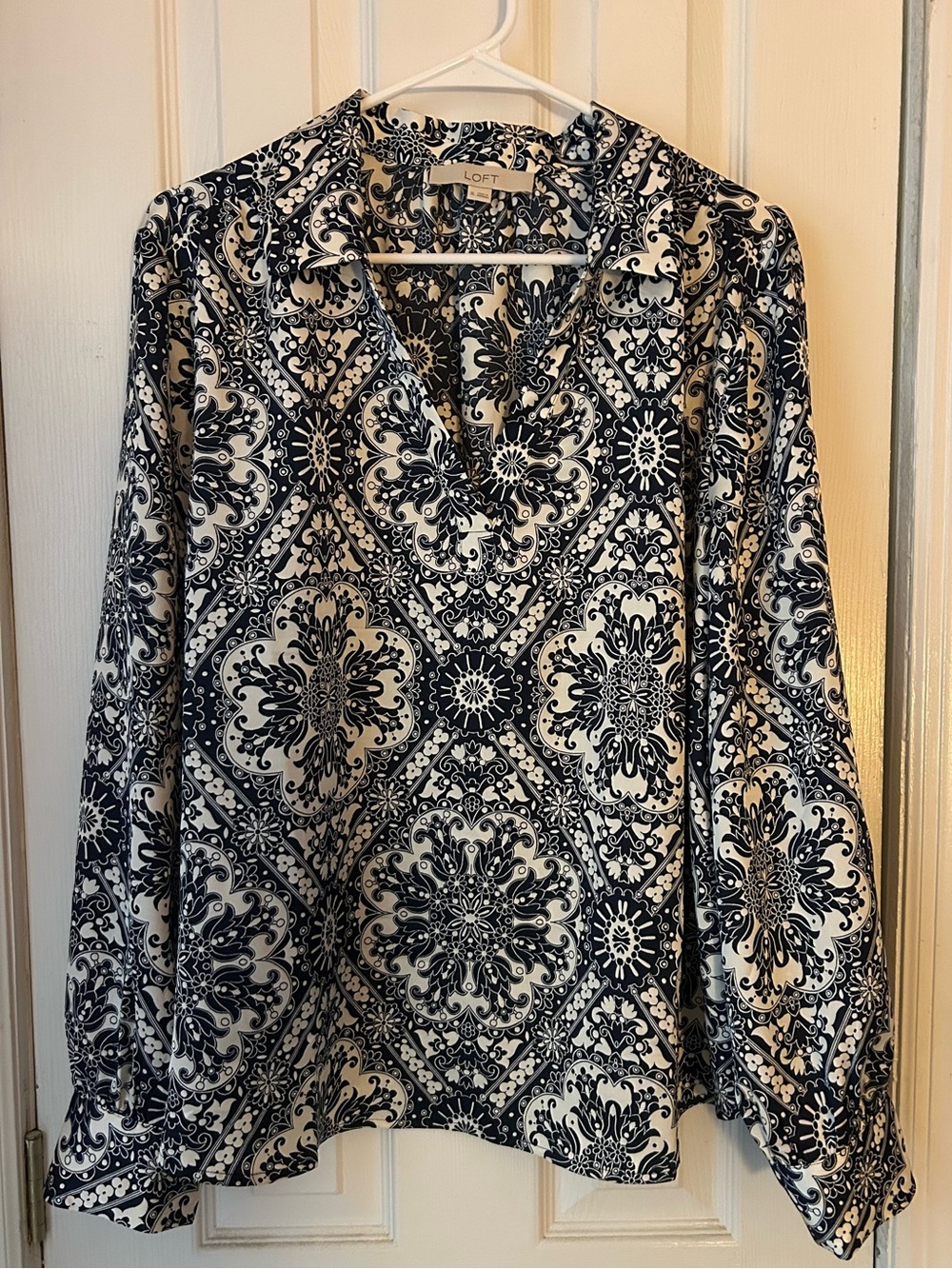 LOFT Navy & White Medallion Print V-Neck Blouse